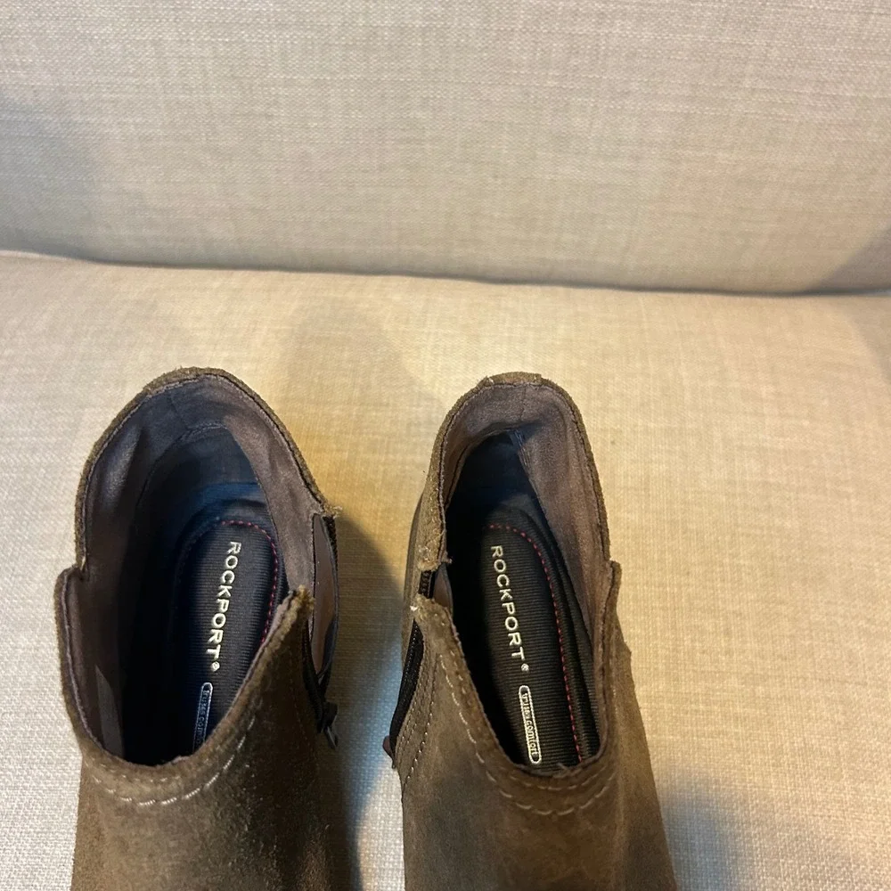 Rockport Cobb Hill Women 7.5 Brown Suede Perforated Ankle Boots